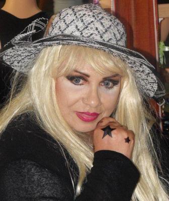 yıldız tezcan